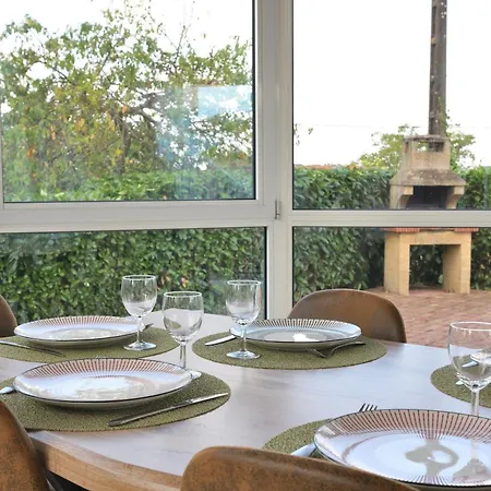 Le De Mellonia - 15 Personnes - 20mn Du Parc בית נופש