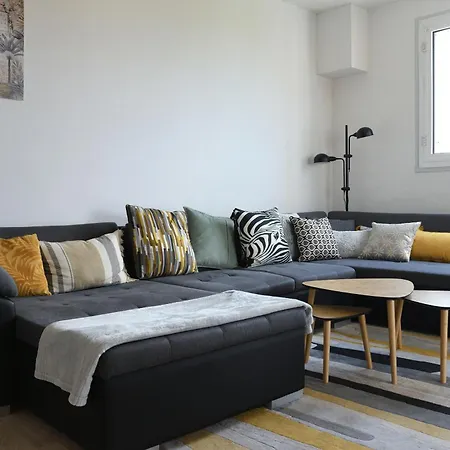 Le De Mellonia - 7 *