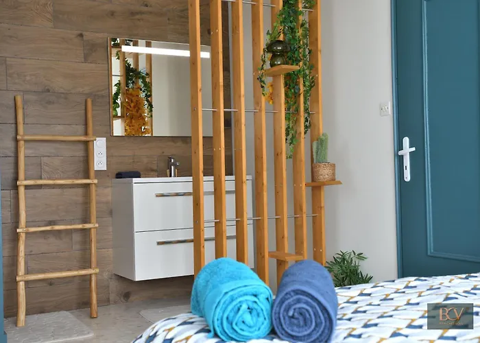 בית נופש Le De Mellonia - 15 Personnes - 20mn Du Parc פוזוז'