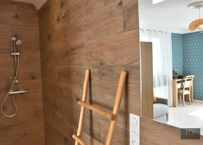 Le De Mellonia - 7 Hébergement de vacances Pouzauges